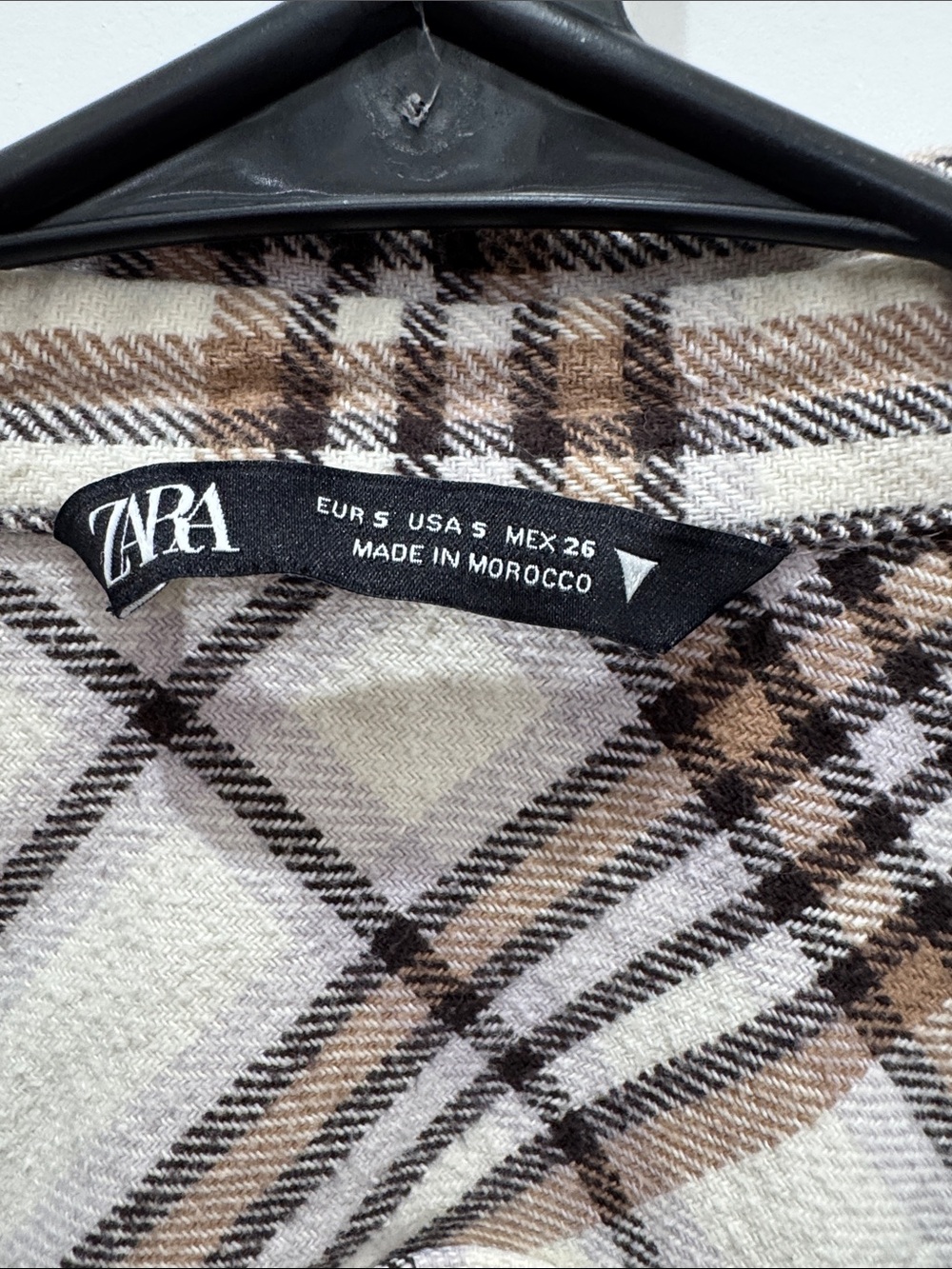 Zara Cream and Brown Plaid Cropped Shacket - Picture 2 of 3